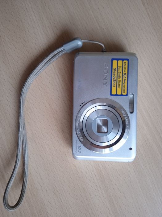 Цифровий фотоапарат SONY Cyber-shot в повній комплектації