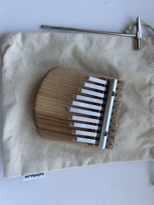 Калімба українського виробника з молоточком для налаштування та чохлом