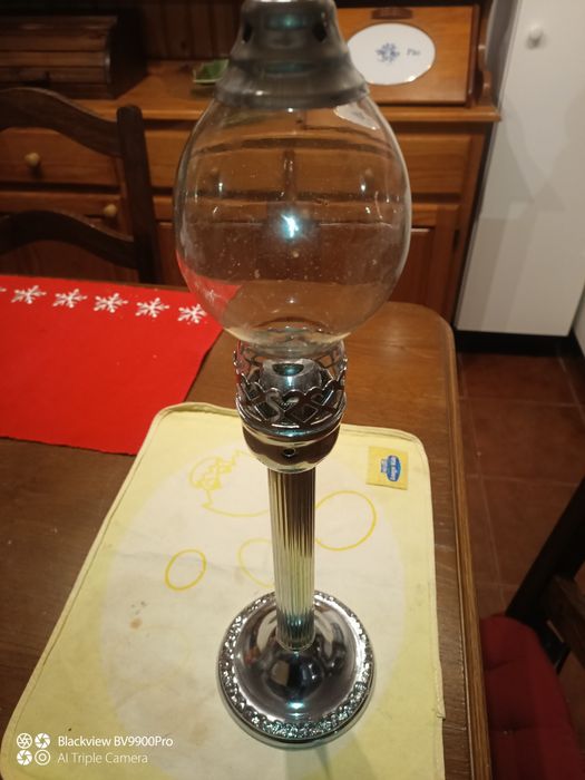 Candelabro com vidro só tenho 1