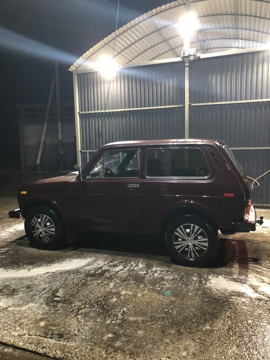 Автомобіль ВАЗ 2121