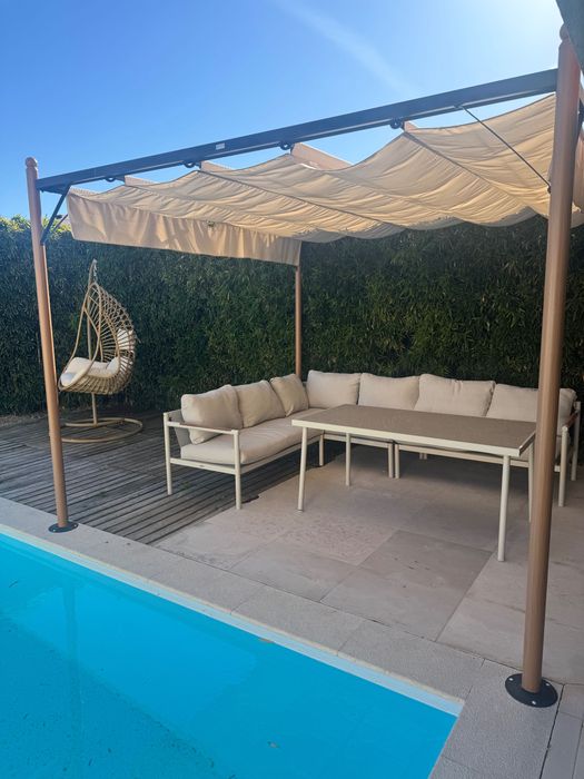 Pérgola de Jardim com Toldo Retrátil ( como novo)