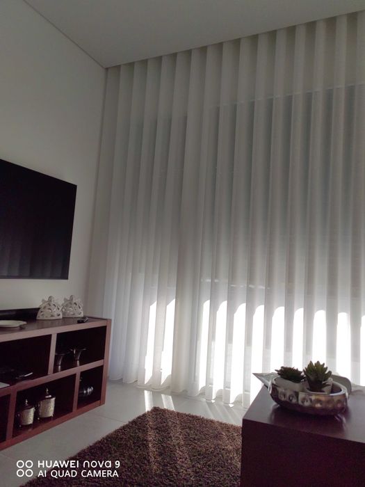 Arranjo de estores e persianas