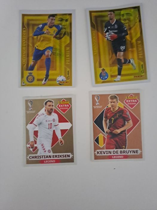 Cromos em muito bem estado, vendo individualmente ou vendo tudo se preferir.