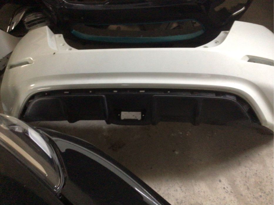 Бампер задній nissan leaf 18-25