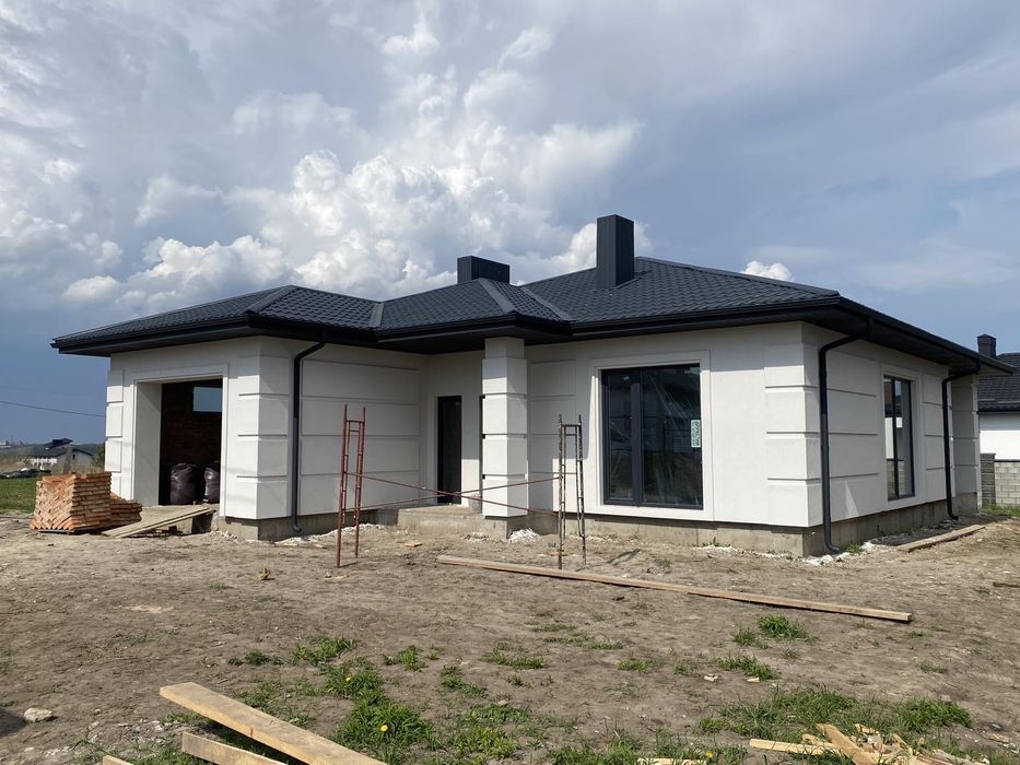 Продам окремий будинок в престижному районі міста!