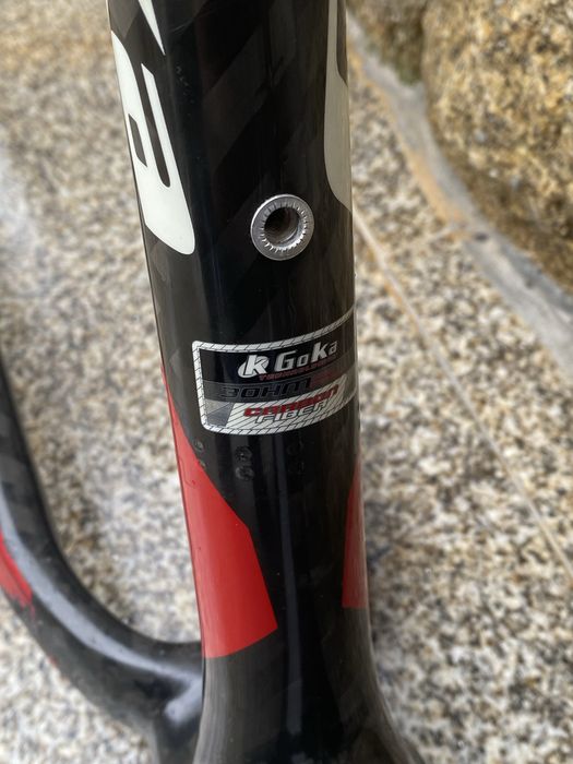 Quadro carbono Goka para aro 26