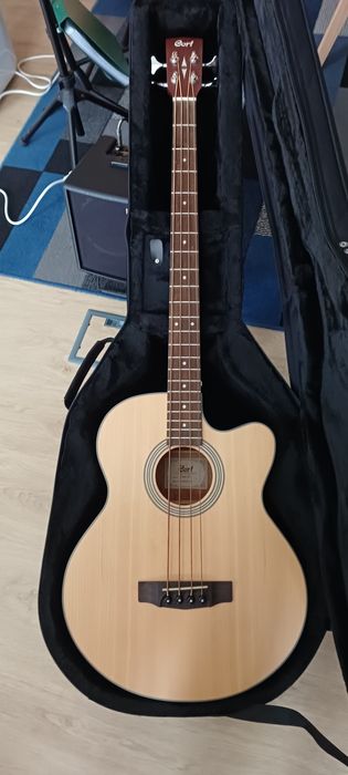 Baixo Electroacustico Cort