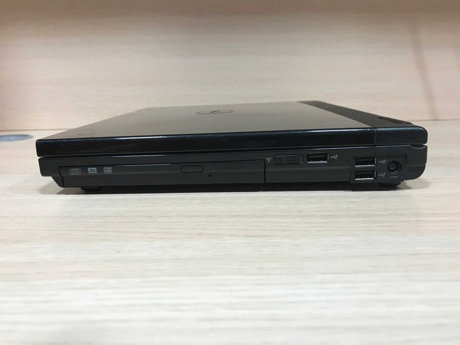 Laptop DELL Vostro 13,3'' USZKODZONY 1320/T6670/4096 Nagrywarka DVD-RW