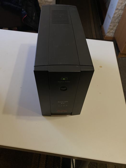 APC Back-UPS RS 1100