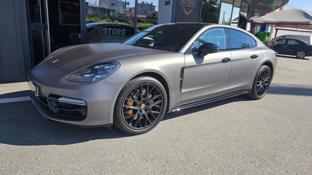 Porsche Panamera 4 E-Hybrid