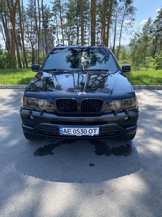 Продам BMW X5 e53