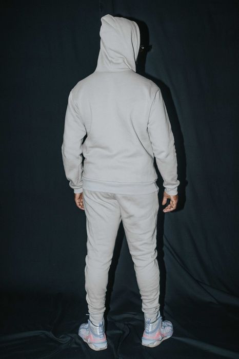 Fato de treino completo novo