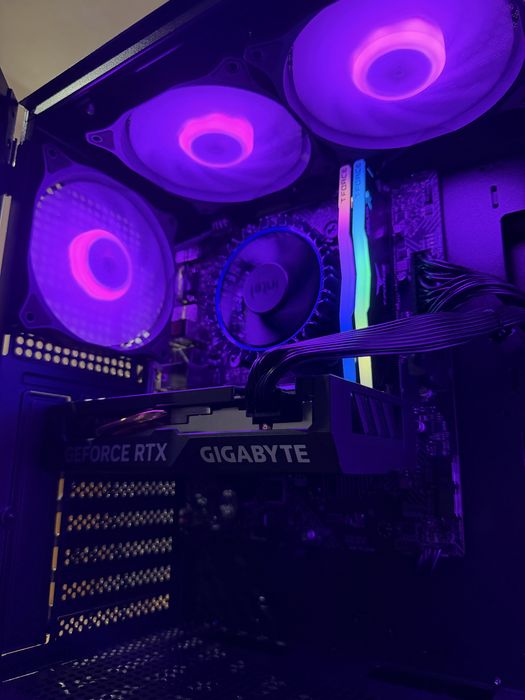 PC GAMING — RTX 4060 + i5-13400F