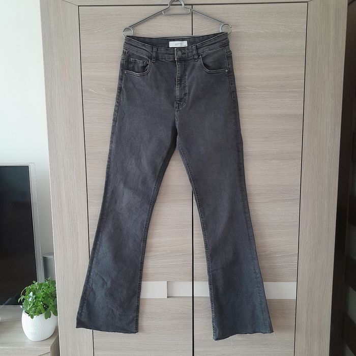 Spodnie jeansowe Reserved   roz 40