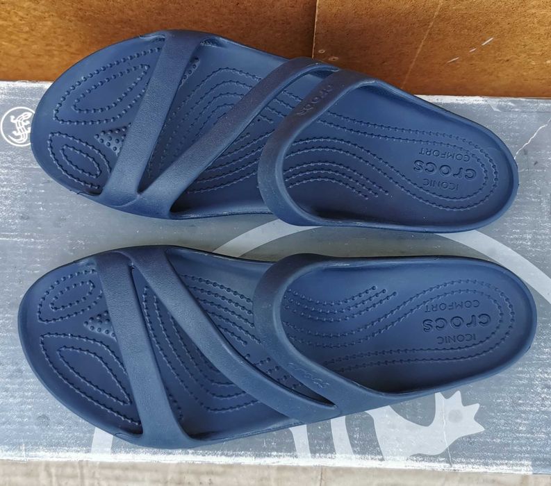 Шльопанці Crocs Kadee босоніжки 40 р Оригінал РІЗНІ ПО ДОВЖИНІ