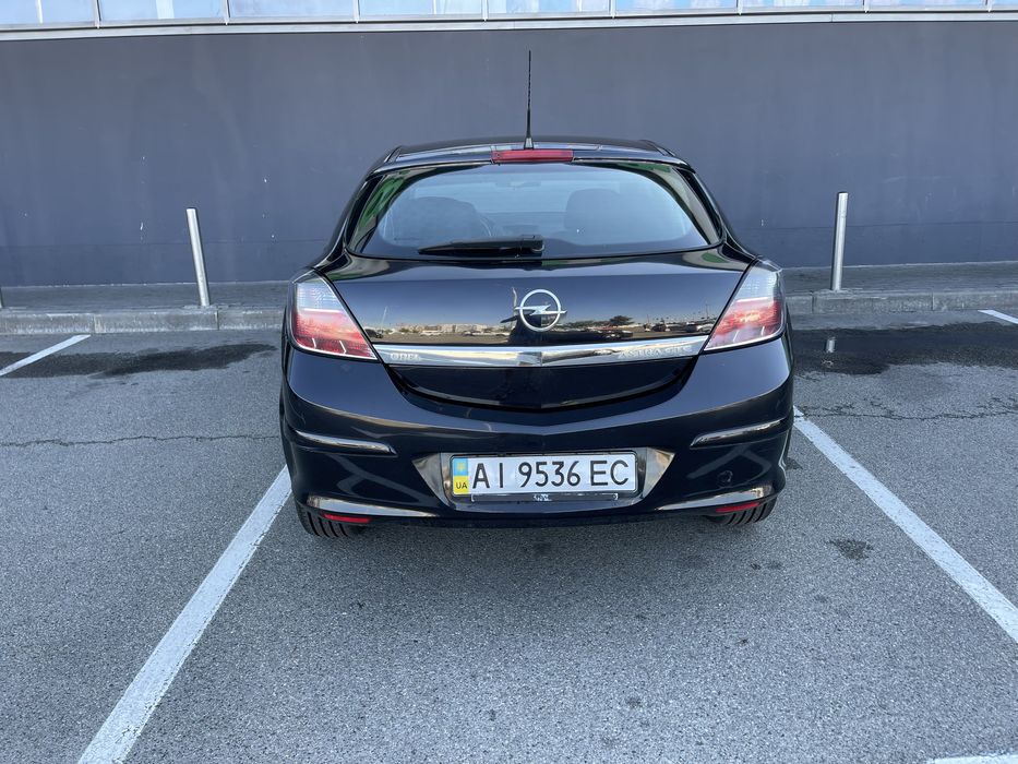 Opel Astra H GTC