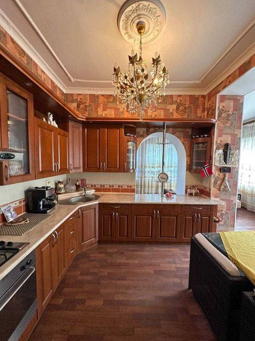 Продам капитальный дом в Доброславе