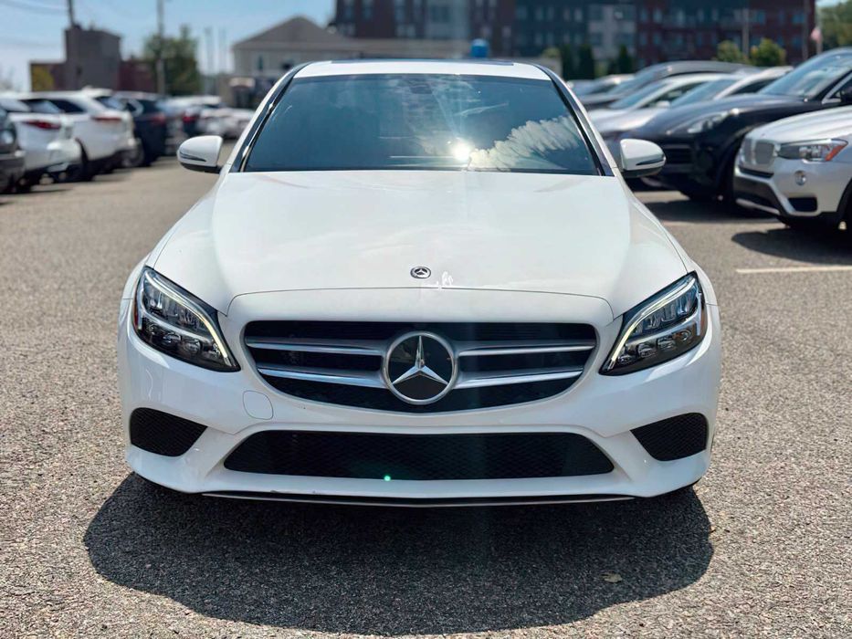 Mercedes-Benz C 300      2020