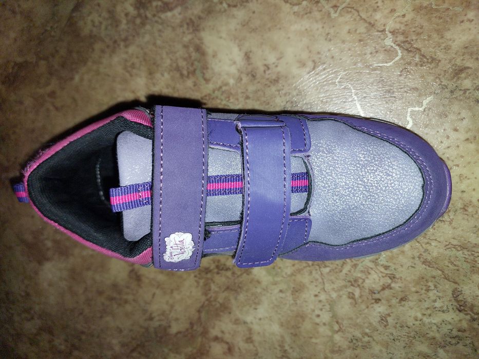 Кроссовки р.34 22см стелька кросівки кросы на девочку спортивная обувь