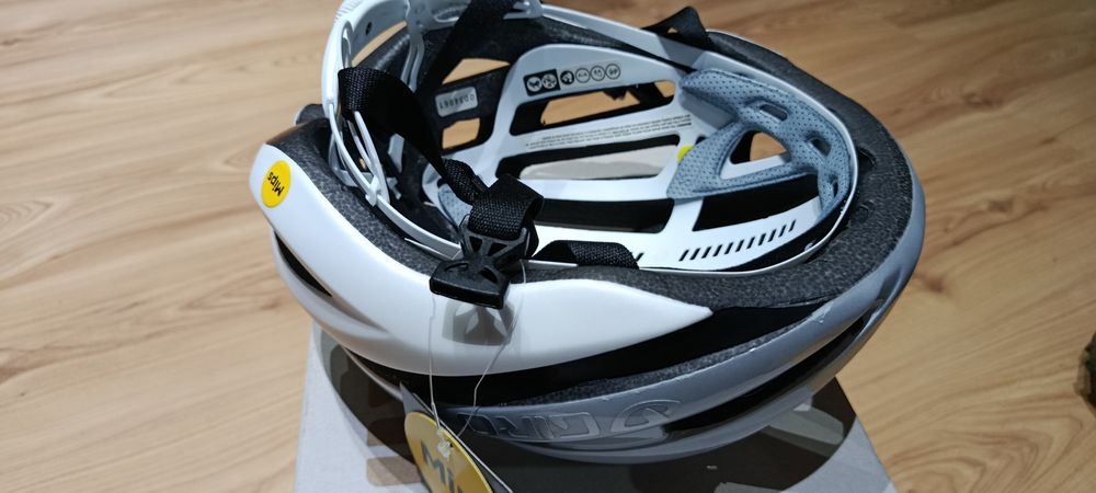 Kask GIRO SYNTHE MIPS II rozm. S / 51-55 cm NOWY -65%