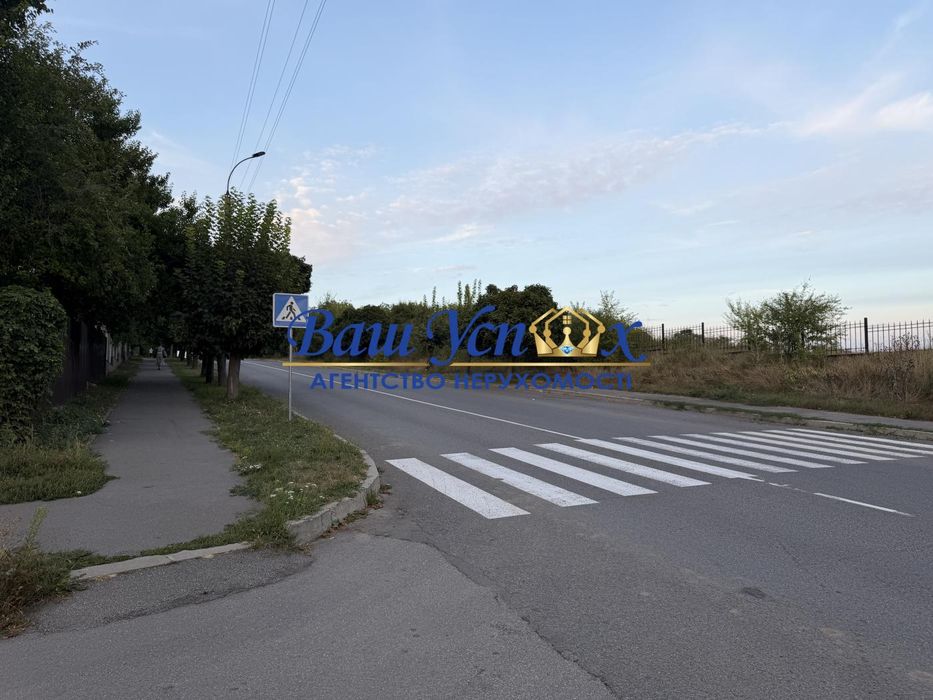 Продажа земли  под инд. строительство ул Визволителiв, Умань