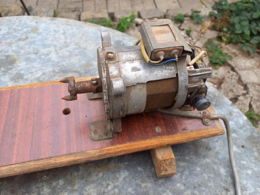 Станок по дереву. Самодельный.