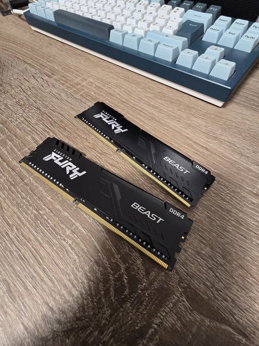 Kingston Fury Beast 64GB (2x32GB) DDR4 3600 MHz CL18 – Como Novo