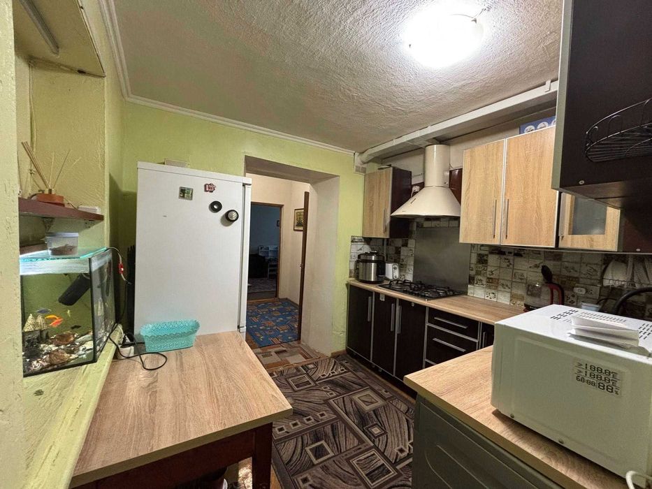 Продаж 2к квартири в центрі м.Тульчин з гаражем