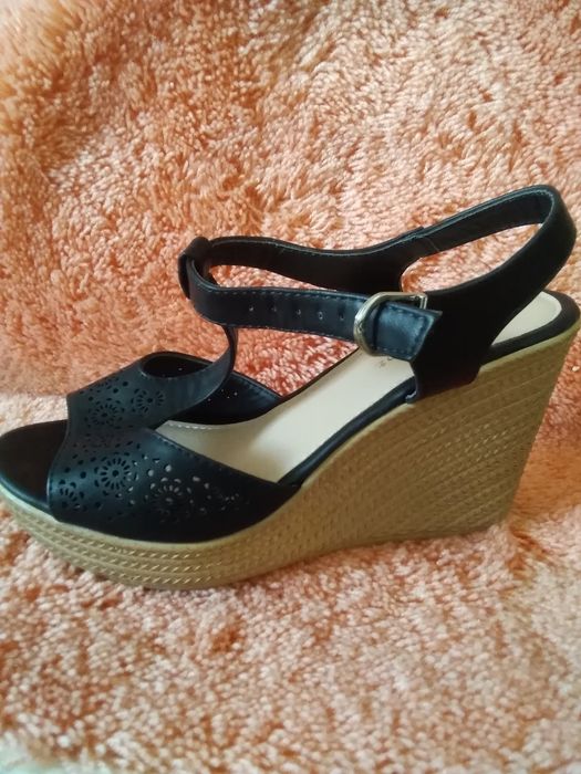 Buty 39/40.    .