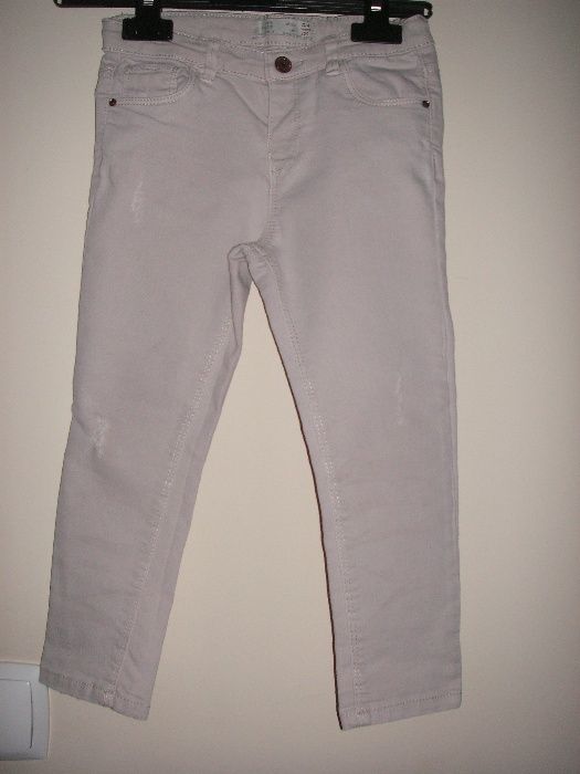 Calças e Casaco Zara e Calção Patricia Mendiluce T-3, 3/4 e 4/5 Anos