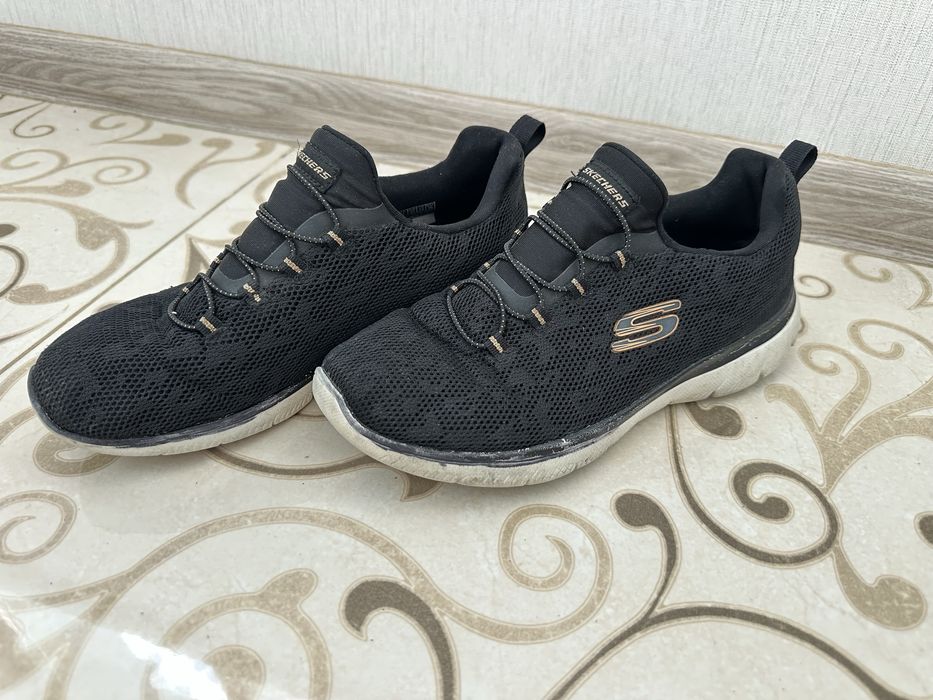 Skechers  37 р  в хорошому стані
