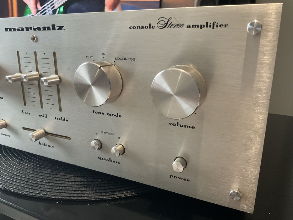 Винтажный усилитель Marantz 1090