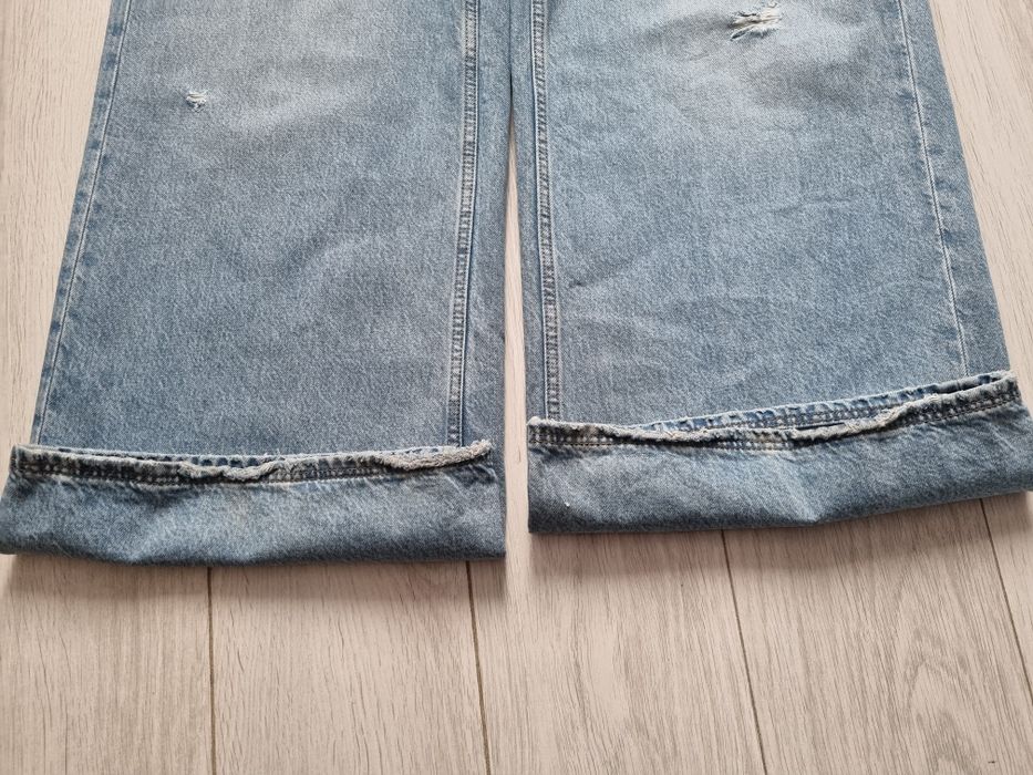 Jeansy szerokie z dziurami