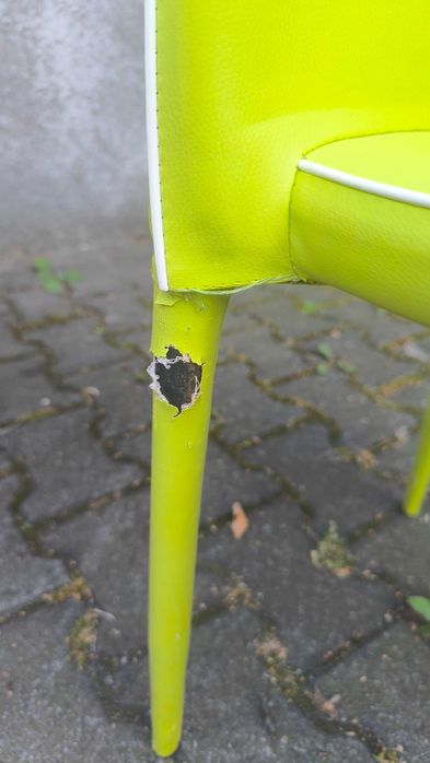 Krzesła ze skory ekologicznej