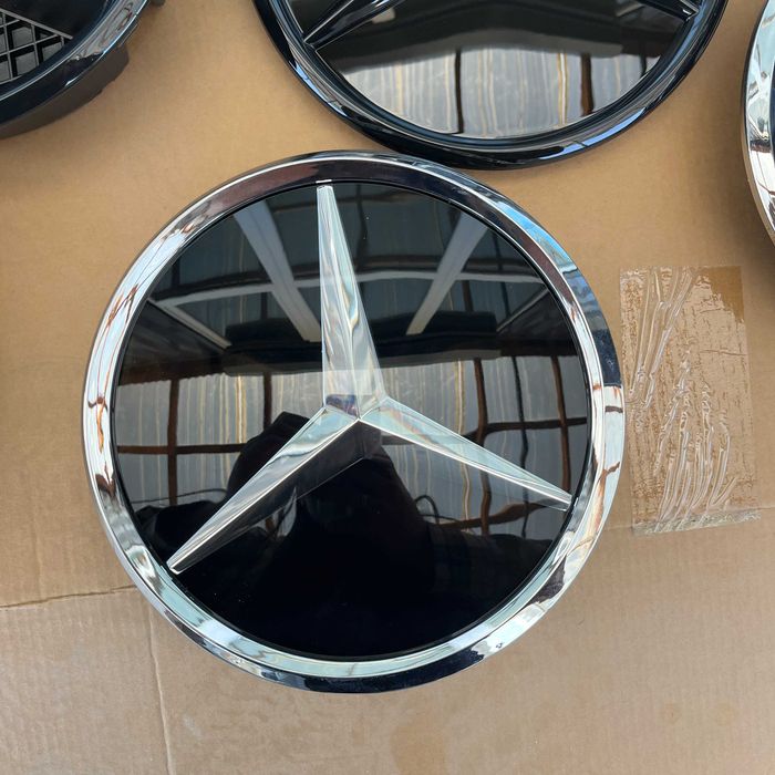 Значок емблема в решітку Mercedes Мерседес звезда W217W292C257X156W207