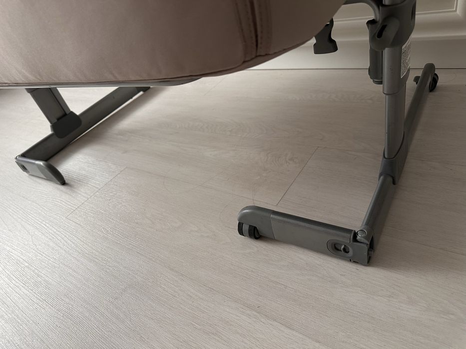 Приставне ліжечко Chicco next2me