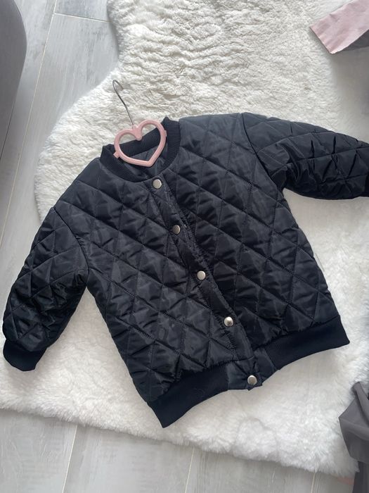 Куртка-бомбер, чорна, розмір 98