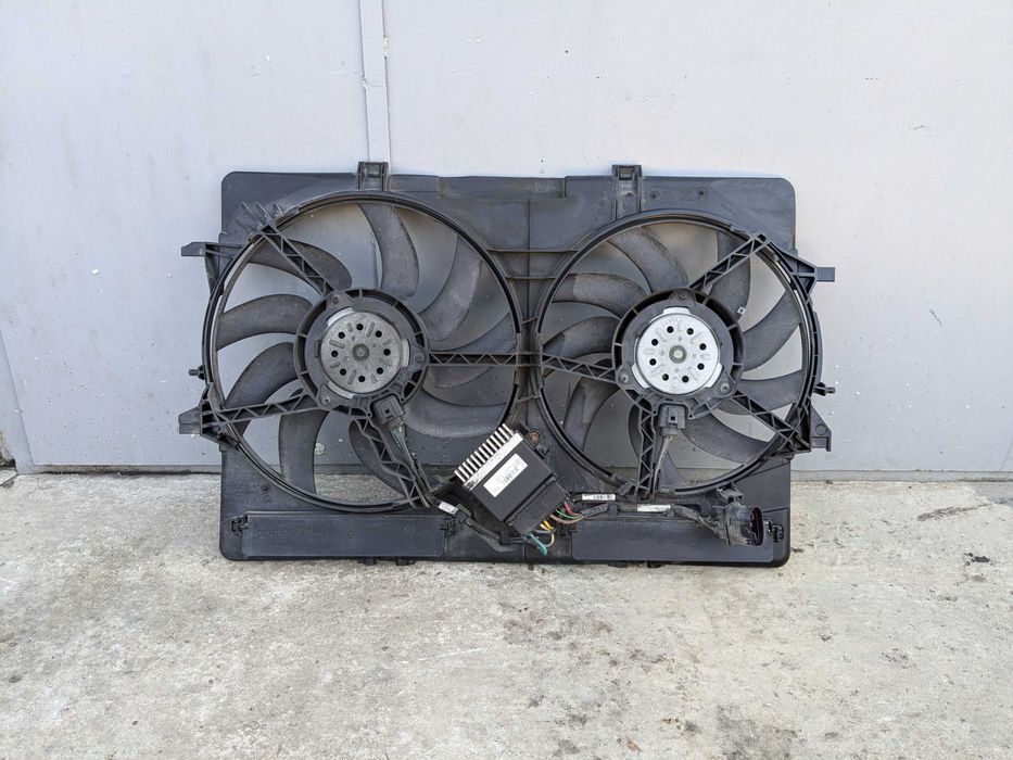 Диффузор вентилятор радіатора Audi A4 B8 Q5 A5 8K0121003P Вентилятори