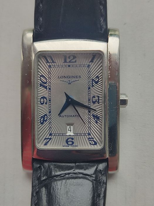 Годинник жіночий" LONGINES"( в рідному футлярі)