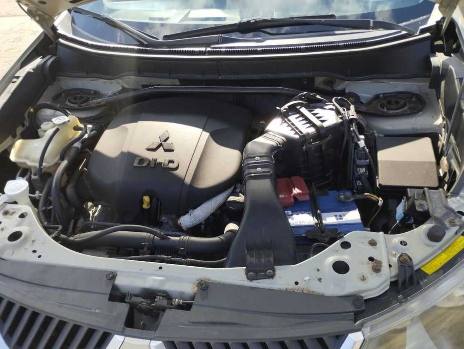Mitsubishi Outlander 2.2di-d 4X4 7miejsc