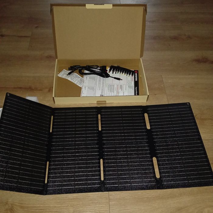 Сонячна панель нова