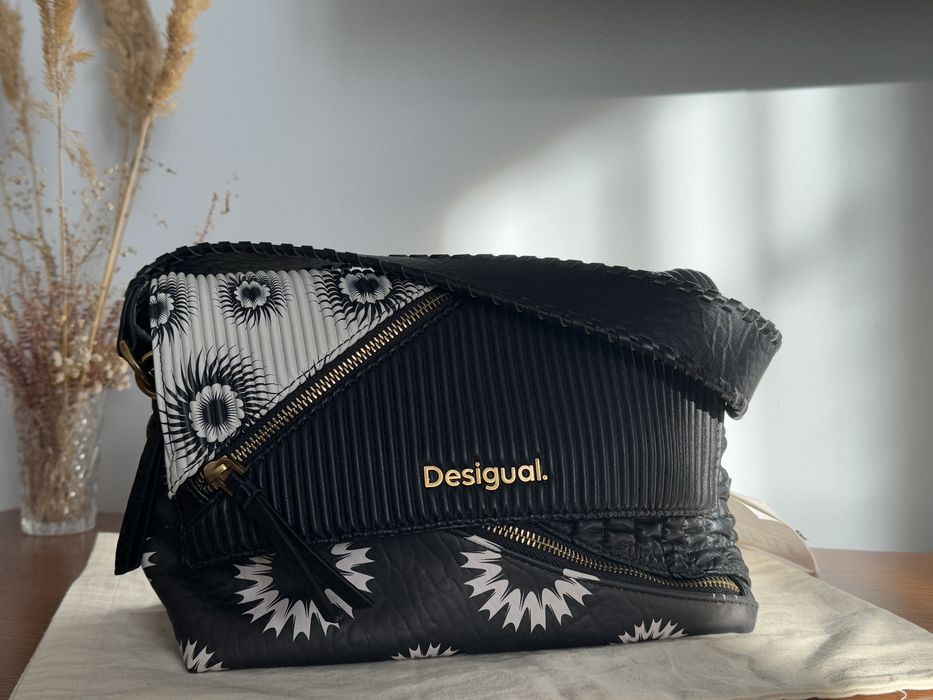 сумка Desigual Altura Venecia negro