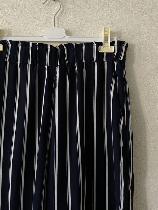 Штани Кюлоти сині в смужку. Розмір М/L
