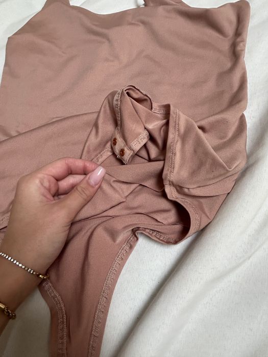 Body com forro rosa