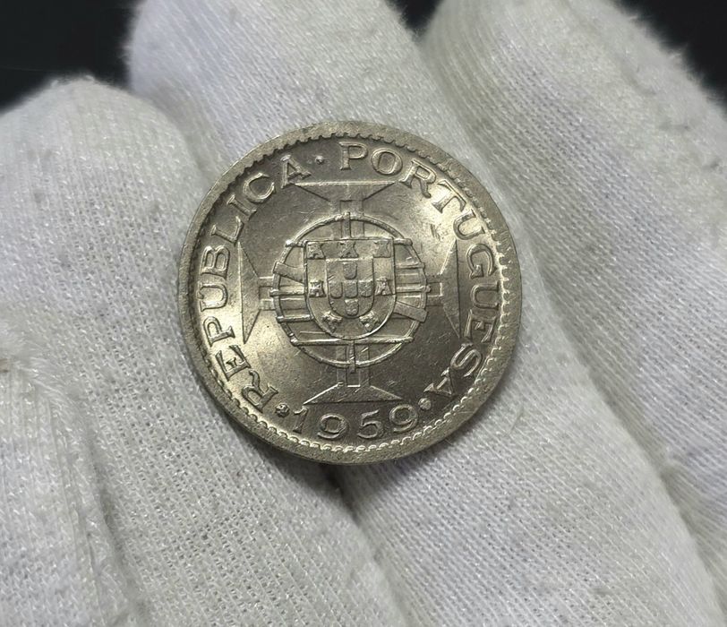 1$00 1959  India