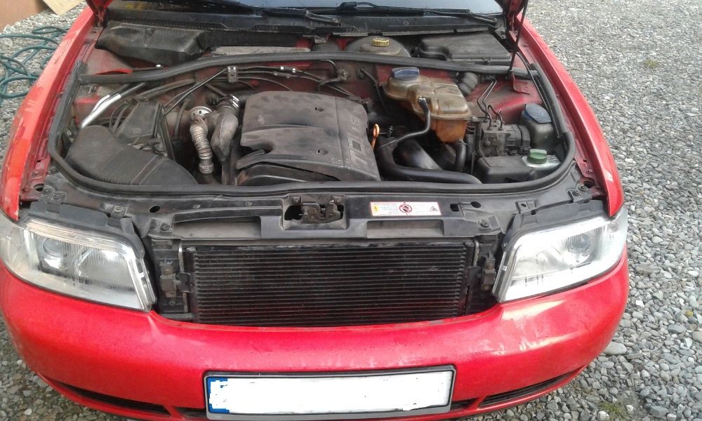 AUDI A4 B5 Sedan Kombi Szyba z Drzwi Lewy Przód Lewa Przednia LP3G