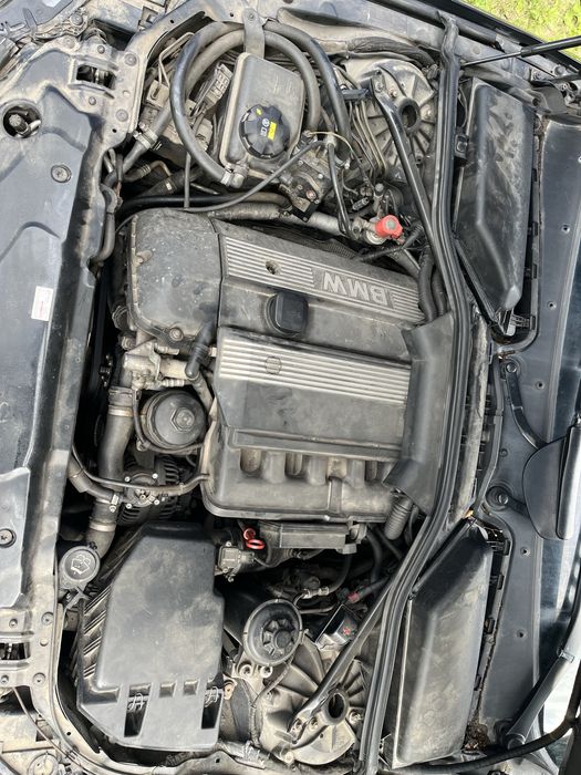 Продаю BMW E60 2003