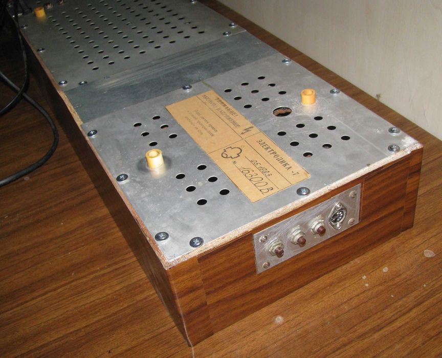 Часы настенные Электроника 7, рабочие.