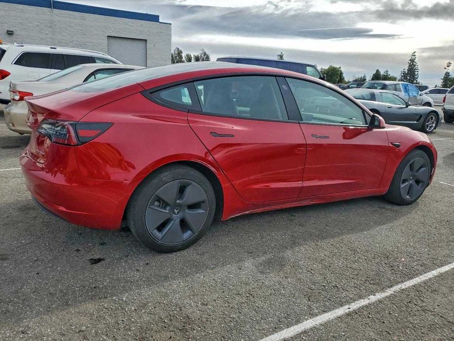 Tesla Model 3 2022 .