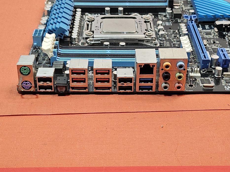 Płyta główna ASUS P9X79 LE, Intel Xeon E5-1620